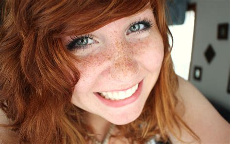 Beauty with freckles gets facialized : r/Katekuray